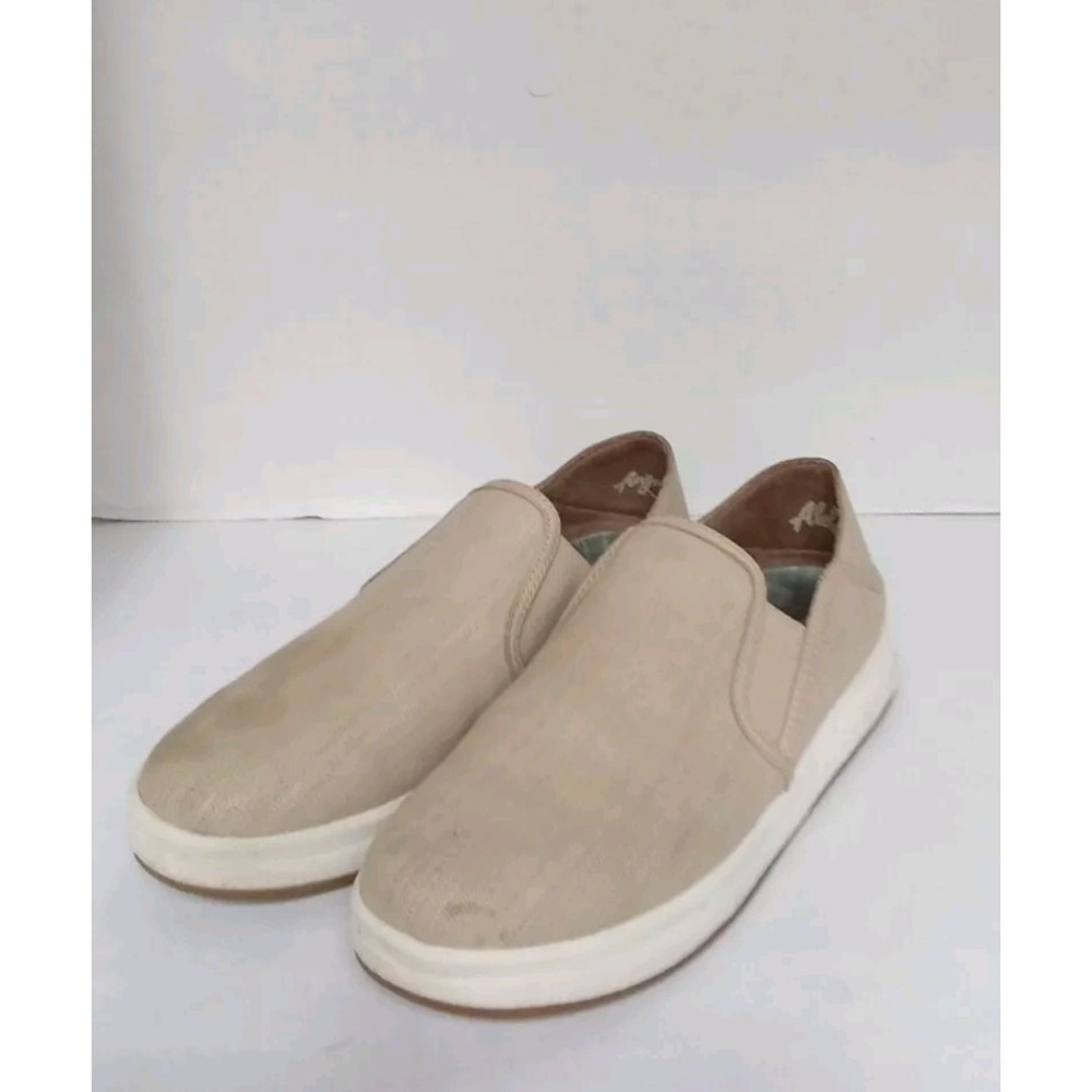 OluKai Kiihele Ili Leather Slip On Shoe Women Size 8. 5 Tan Sneaker Casual Comfy